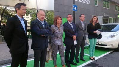 FEDA inaugura el primer punt de càrrega accelerada de vehicles elèctrics