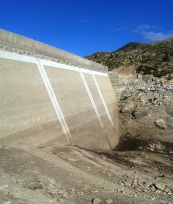 Treballs de modernització a la presa de l’estany de l’Illa